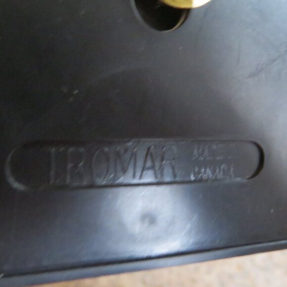 Thorn Canada Dolphin Figurine on Wood Base 6.5" Vintage (K601) - Picture 10 of 10